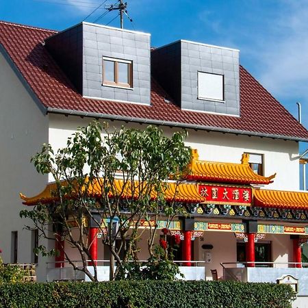 ホテル Gaststaette Lin Garden Untergruppenbach エクステリア 写真