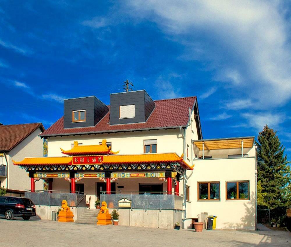 ホテル Gaststaette Lin Garden Untergruppenbach エクステリア 写真